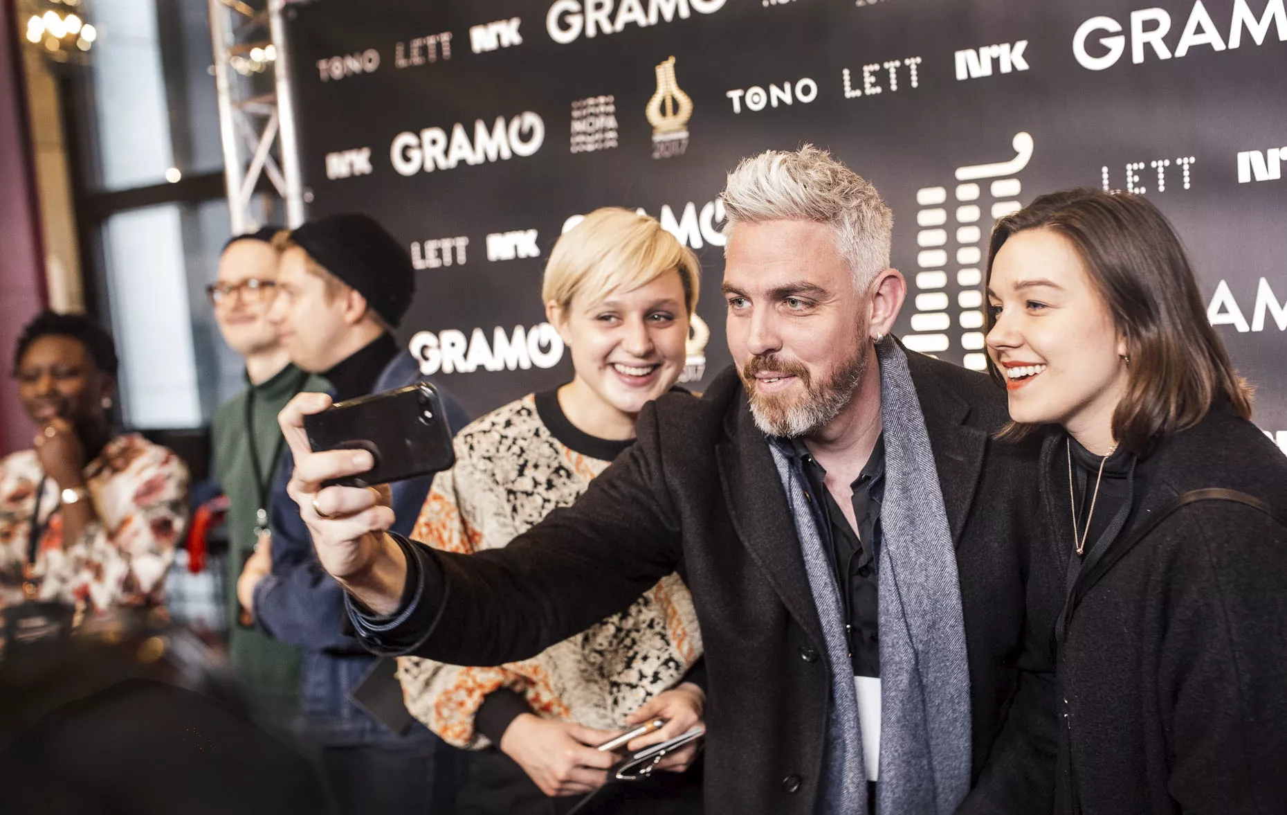 30 tunge harper og 600 hvite roser klare for Spellemann søndag