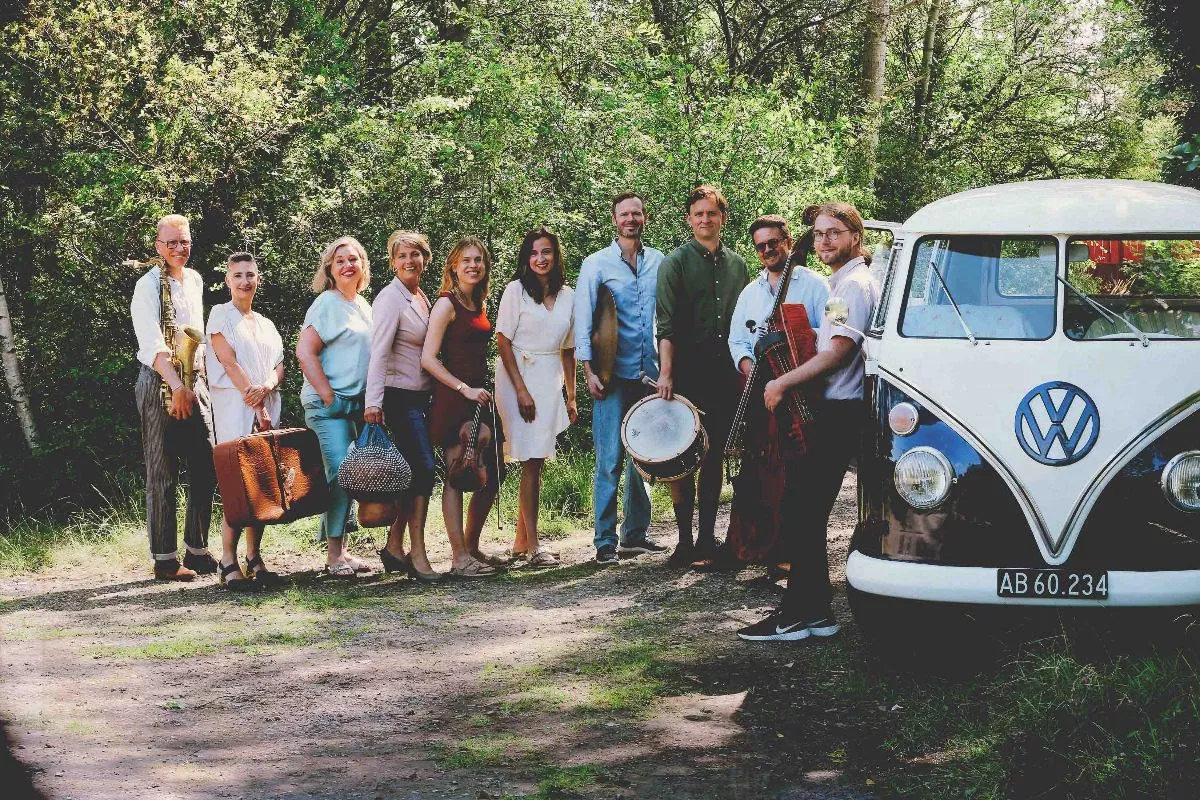 Flot video fra det skandinaviske indie-folk-world-jazz-band Tone of Voice Orchestra