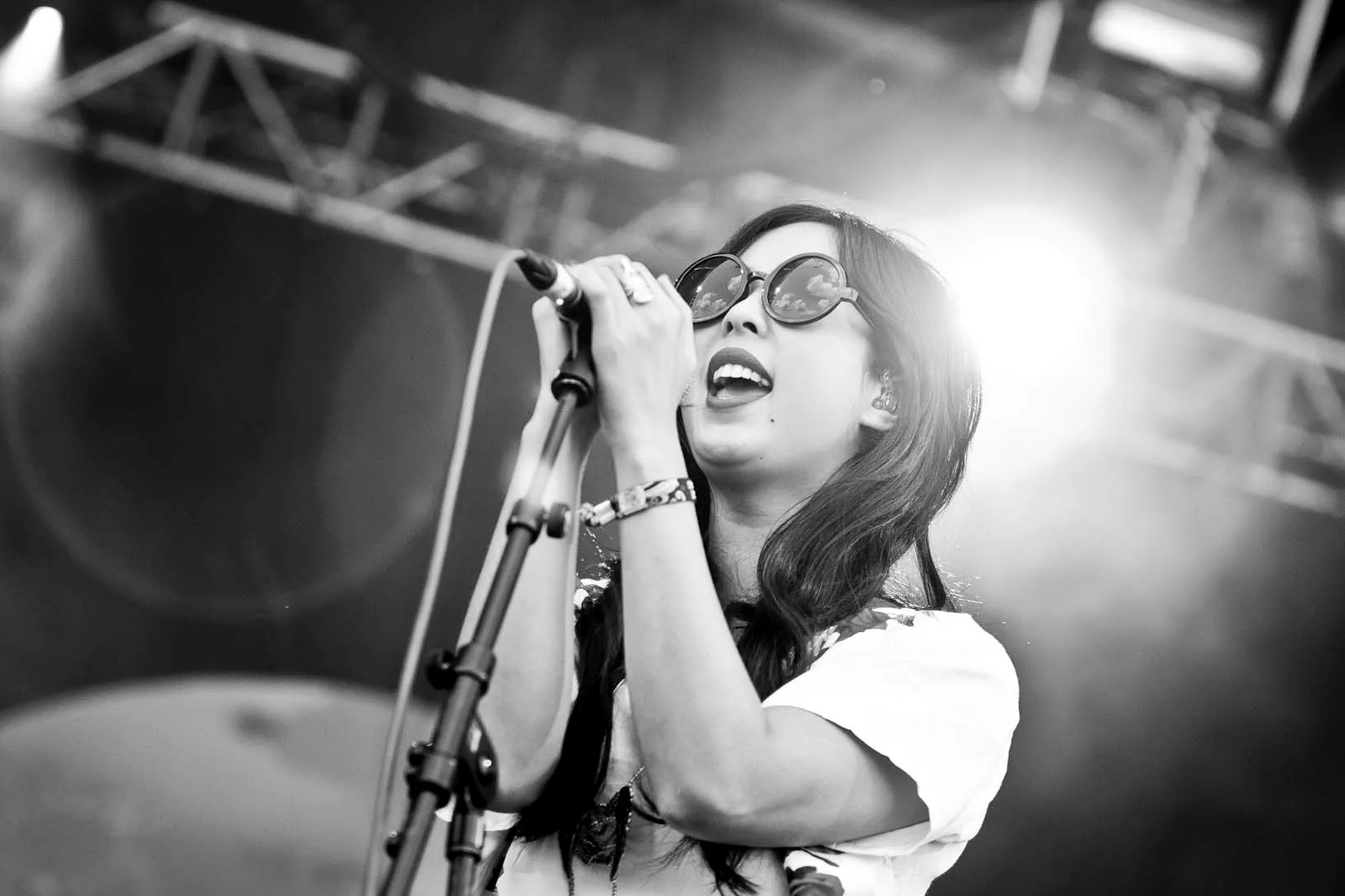 The Naked And Famous kommer til Danmark