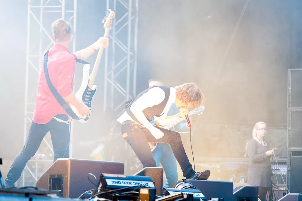 Refused-medlem regisserar opera