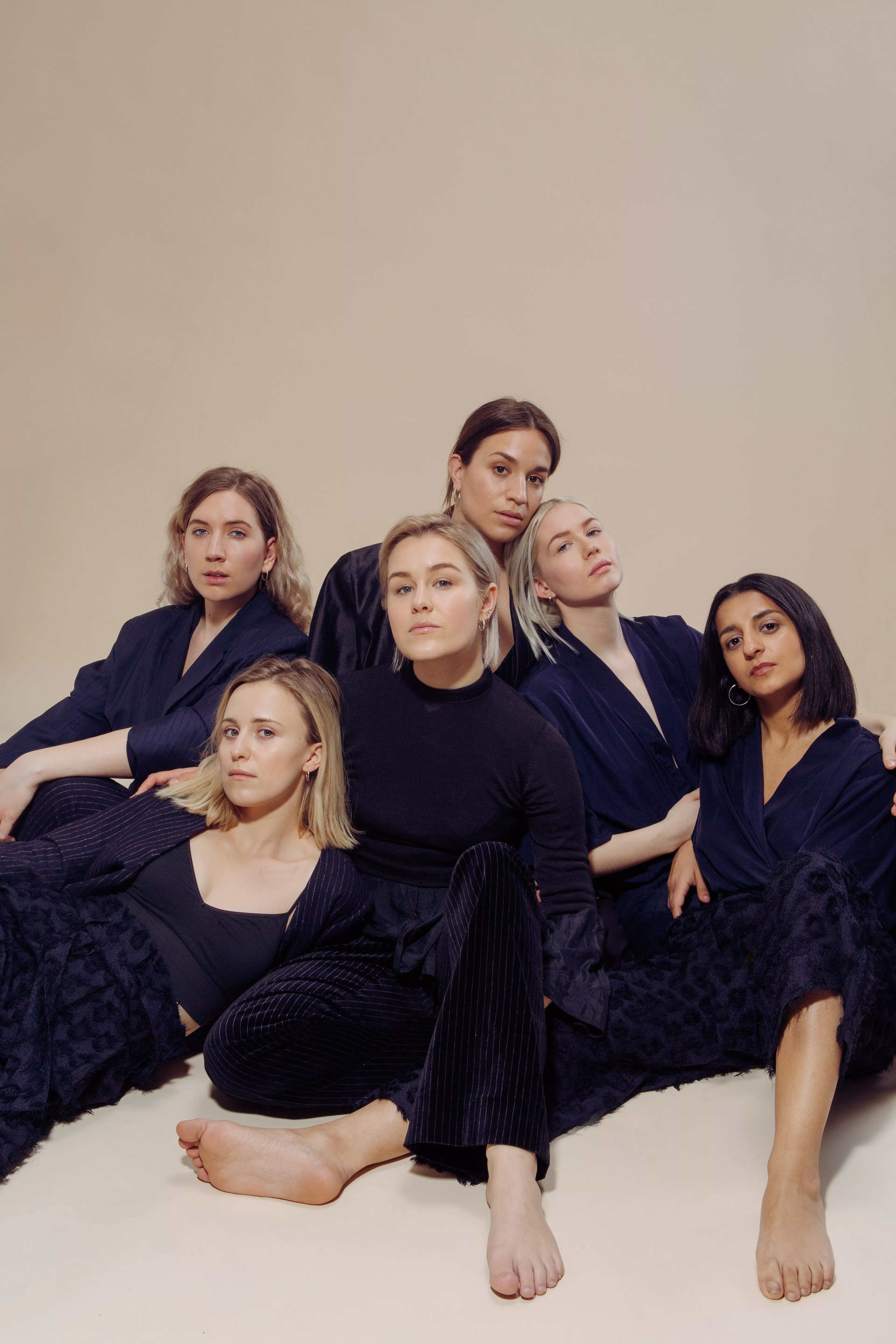 PREMIÄR: Maktlöshet i pampig slottsmiljö