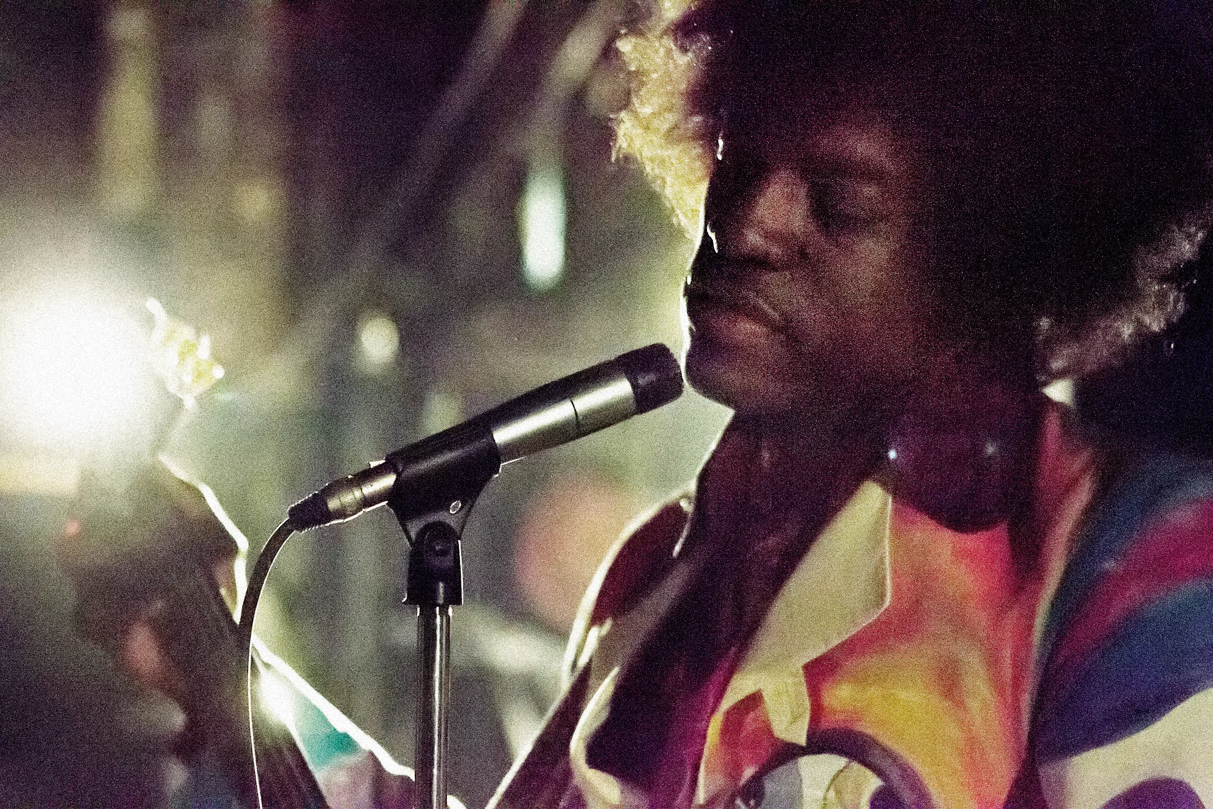 Se André 3000 som Jimi Hendrix