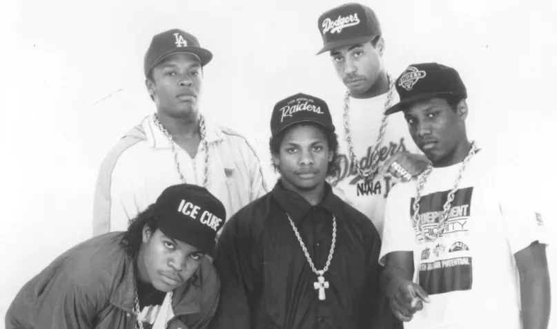 NWA får deres første top 40-single i USA