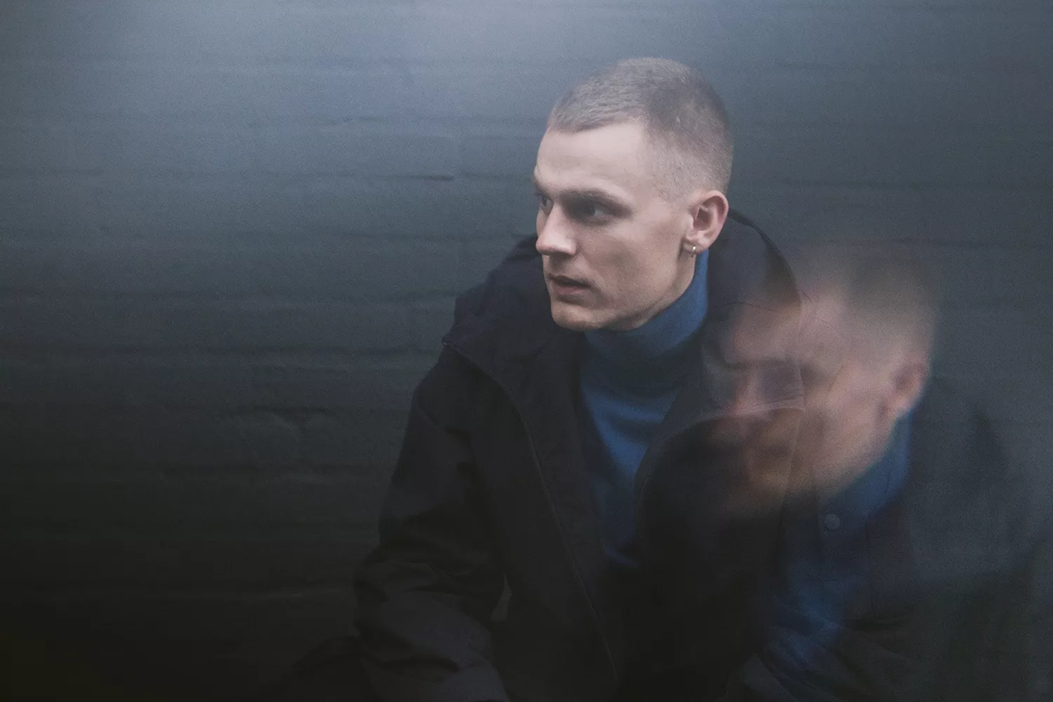 Himmelravende håndtegn med afstumpet lyrik