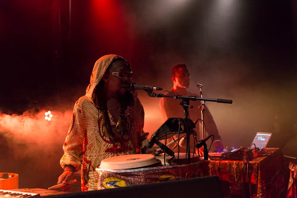 Skæv rumfunk til din måneslæde