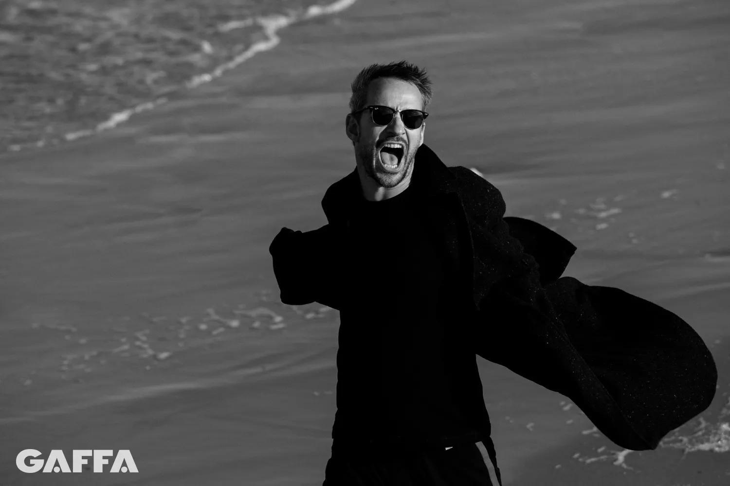 Julekalender låge 12: Hør årets bedste sang ifølge Rasmus Walter