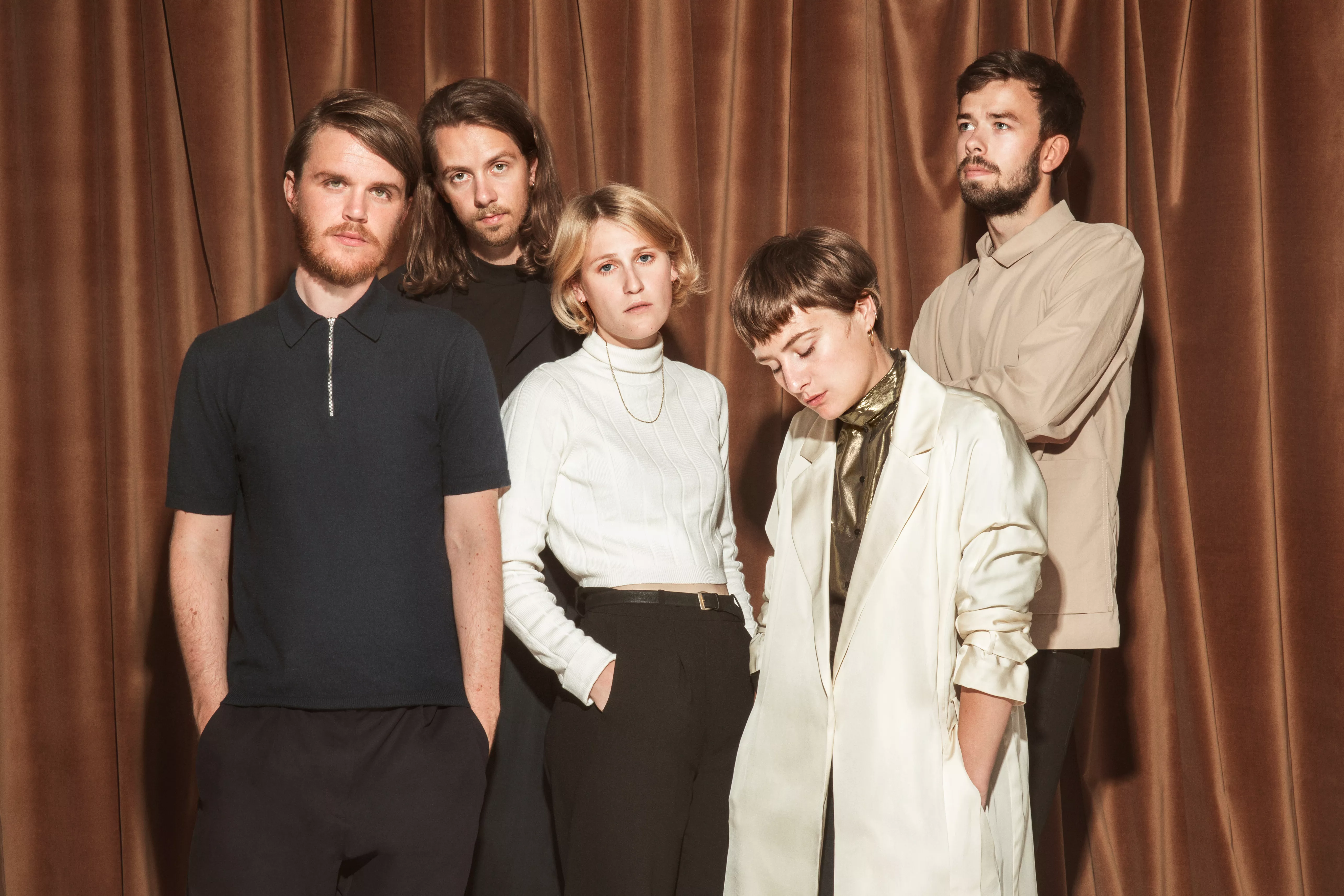 Lowly – Drømmende succeskvintet med politiske undertoner