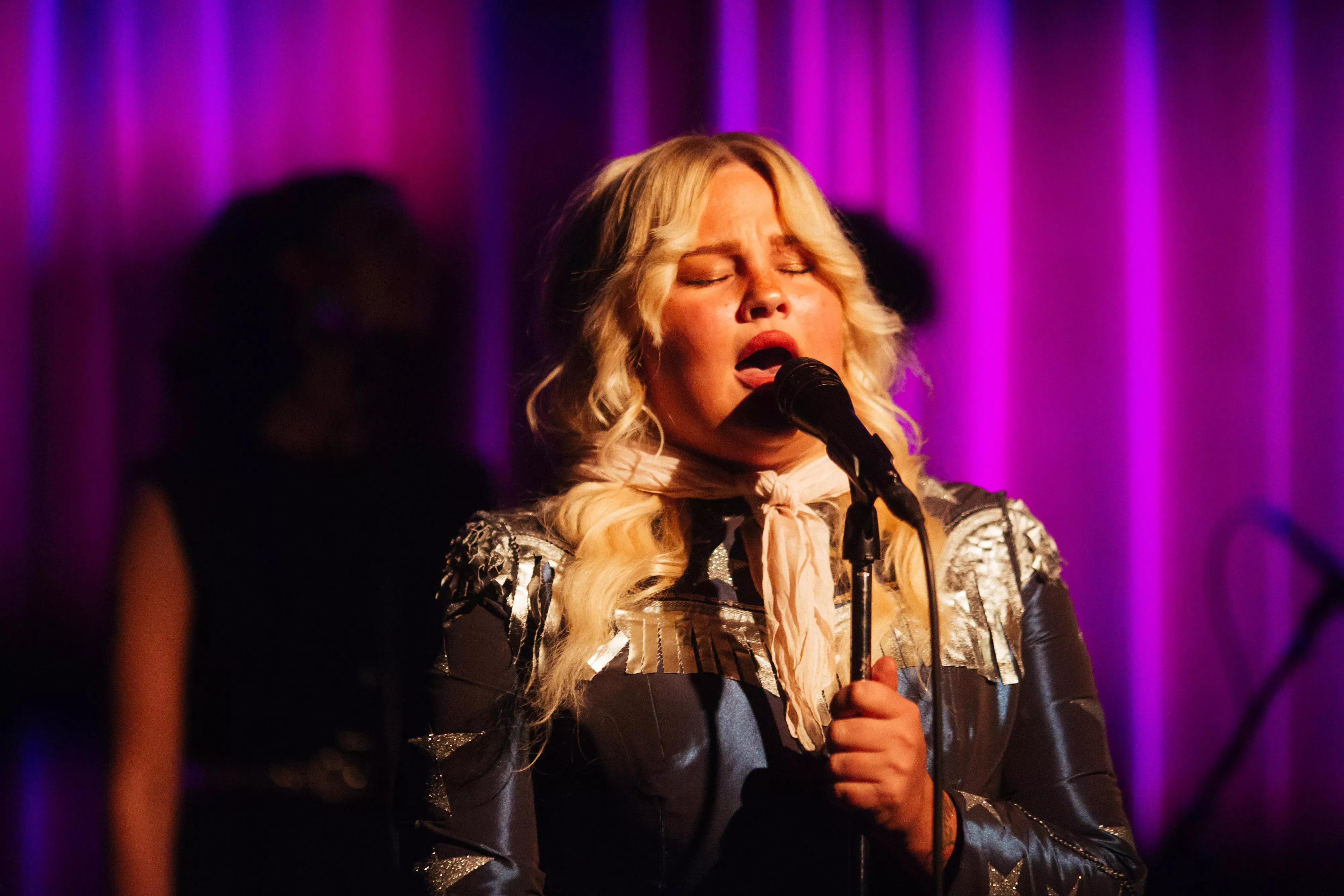 För stor för det här landet