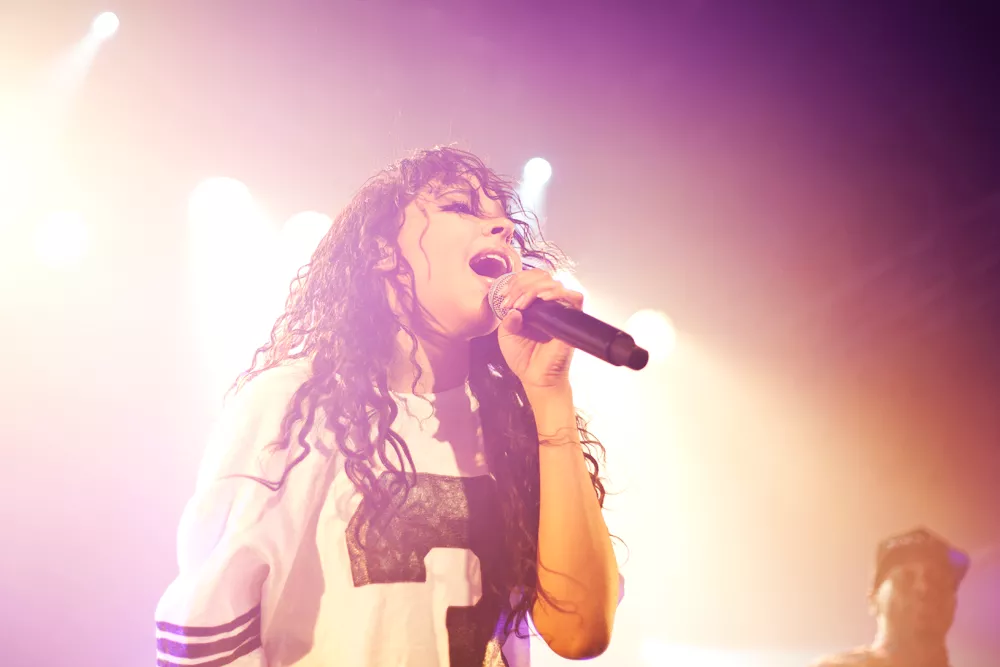 R&b-stjerneskuddet Tinashe kommer til Danmark