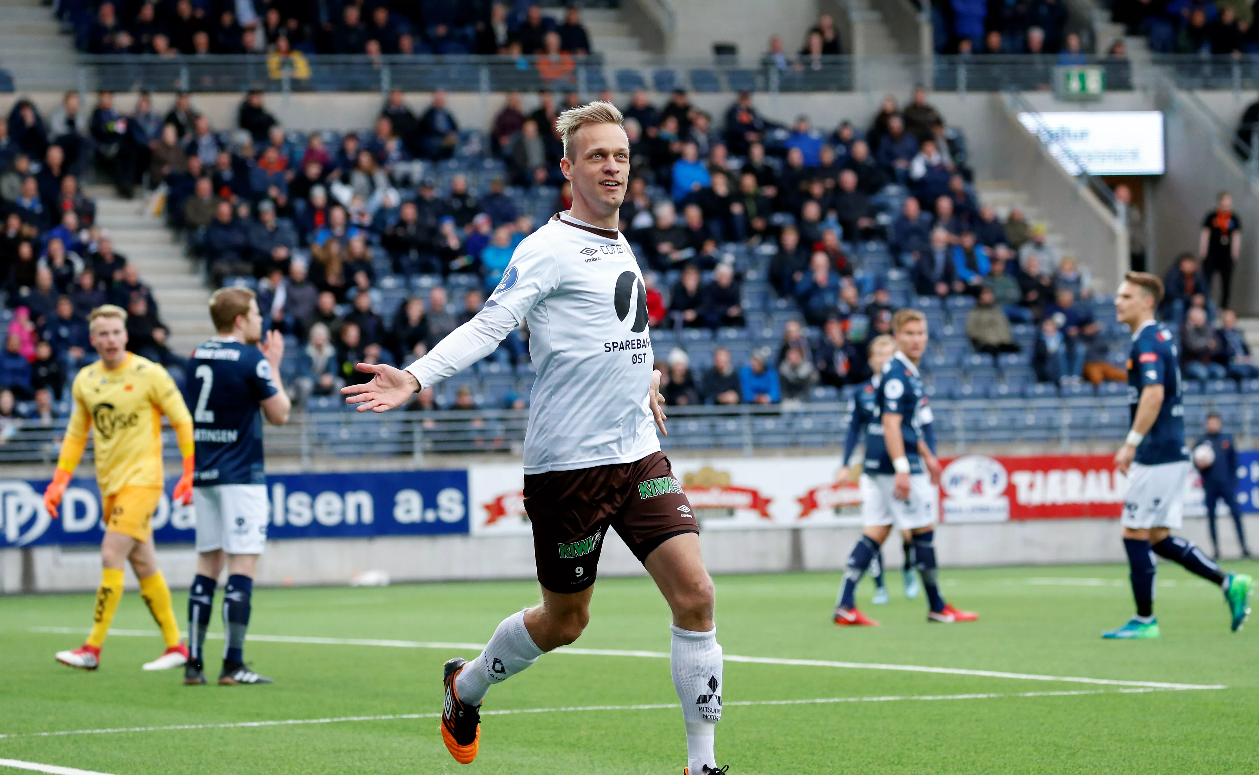 Norsk fotballspiller suser oppover Spotify-listene