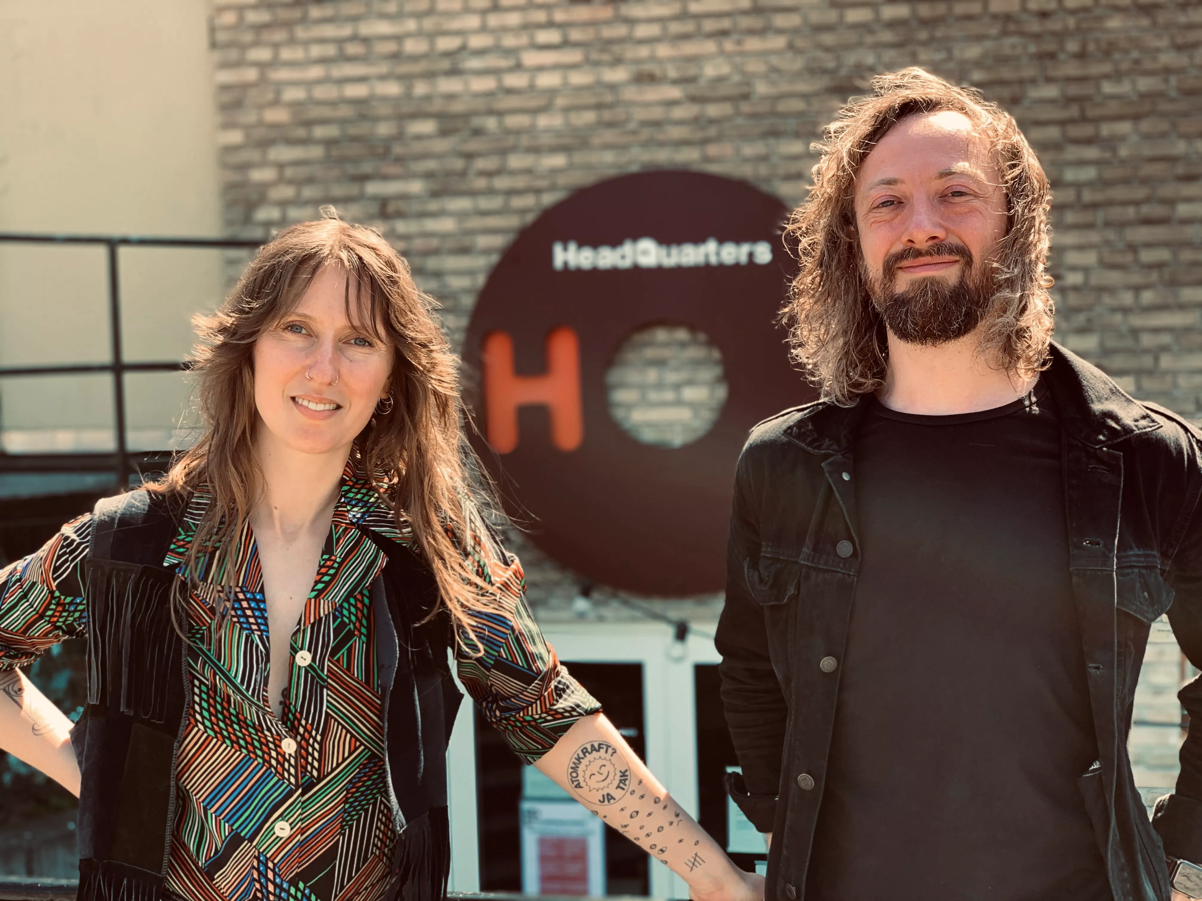 MÅNEDENS SPILLESTED: HeadQuarters – hvem taler vores sag?