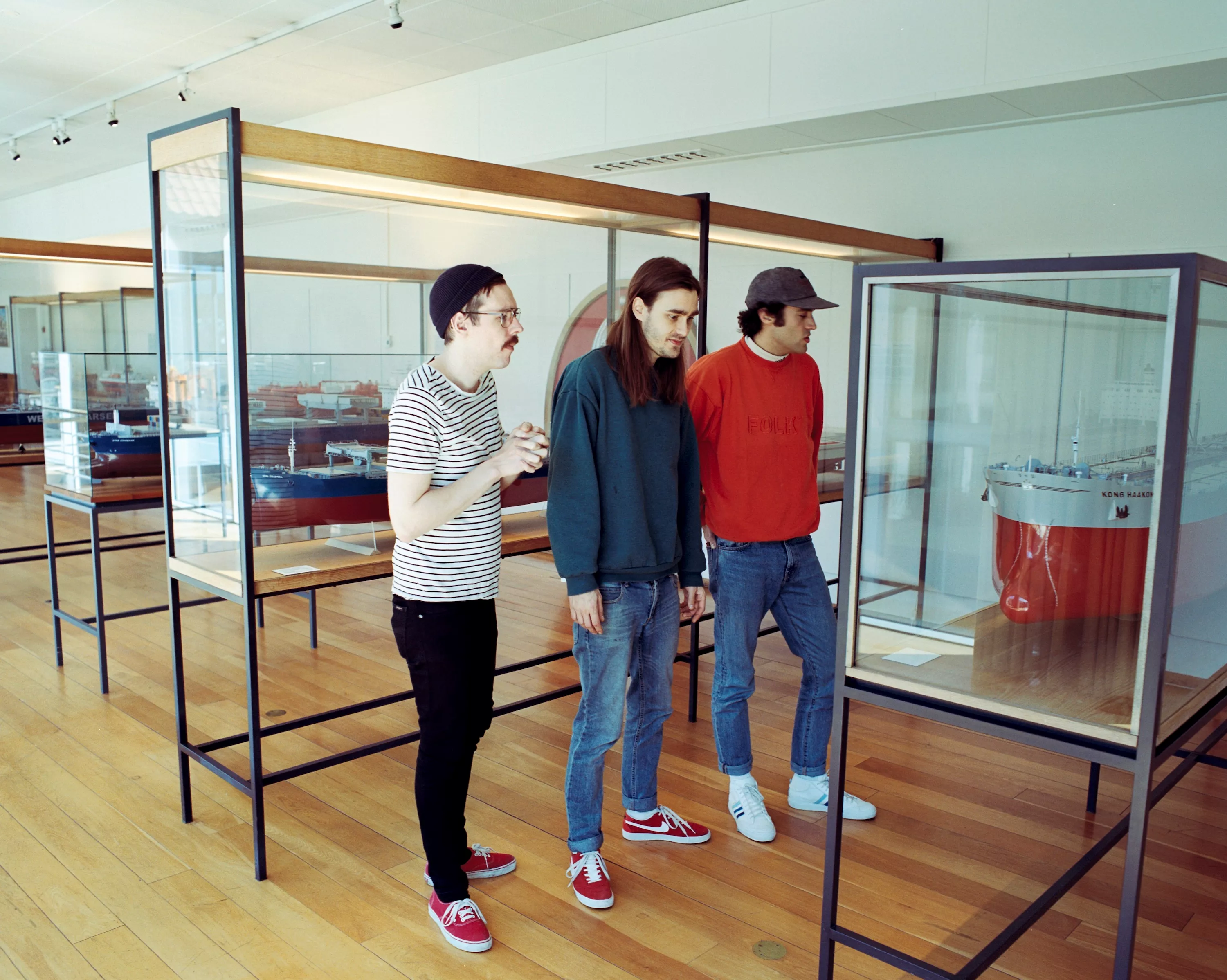 Kunstsalg ga superstipend