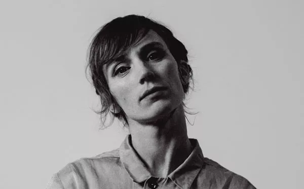 ANMELDELSE: Store sange i små forklædninger stiller spørgsmål til kærligheden