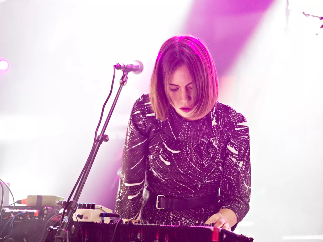 Hør Ice Cream Cathedrals nye single