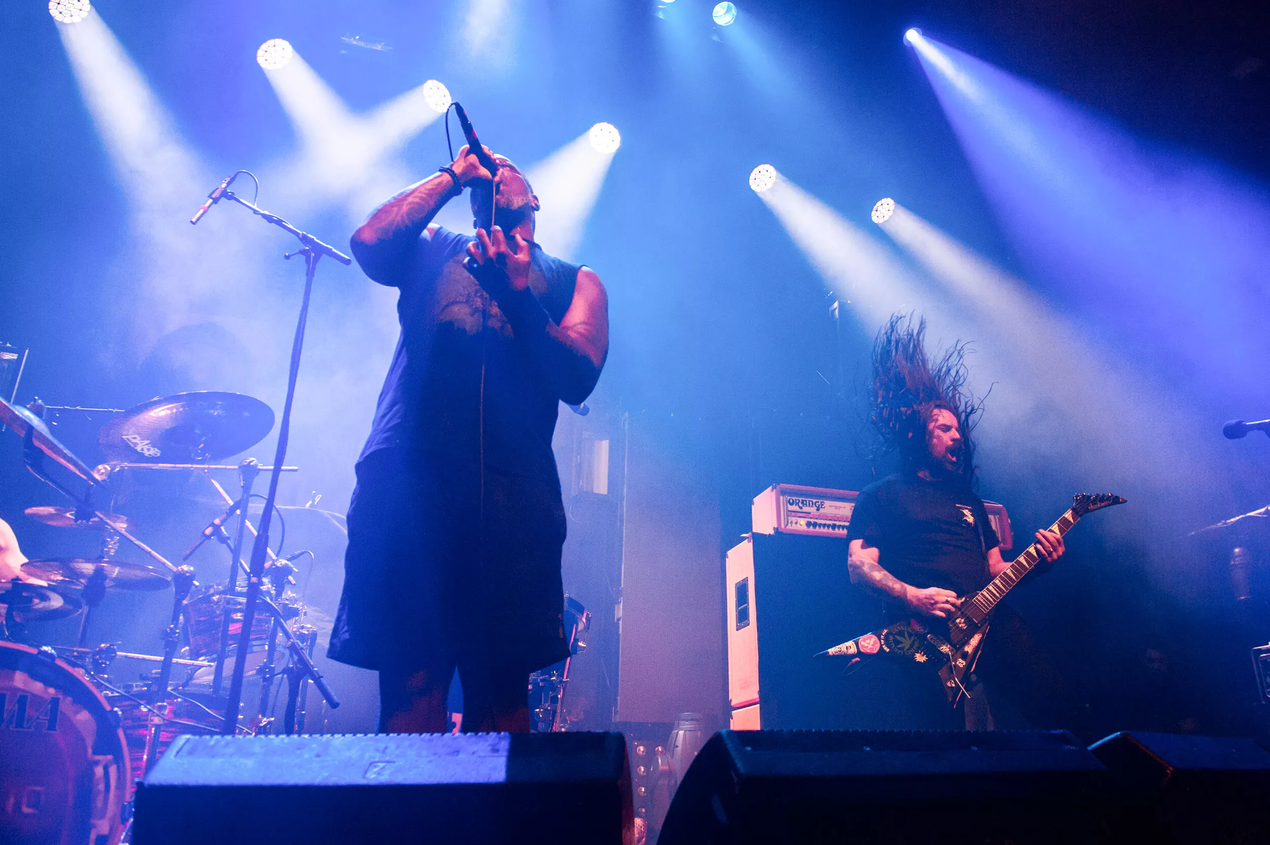 Forholdsvis kul og nakkesleng-fremkallende konsert, på tross av grumsete lyd og lav bass