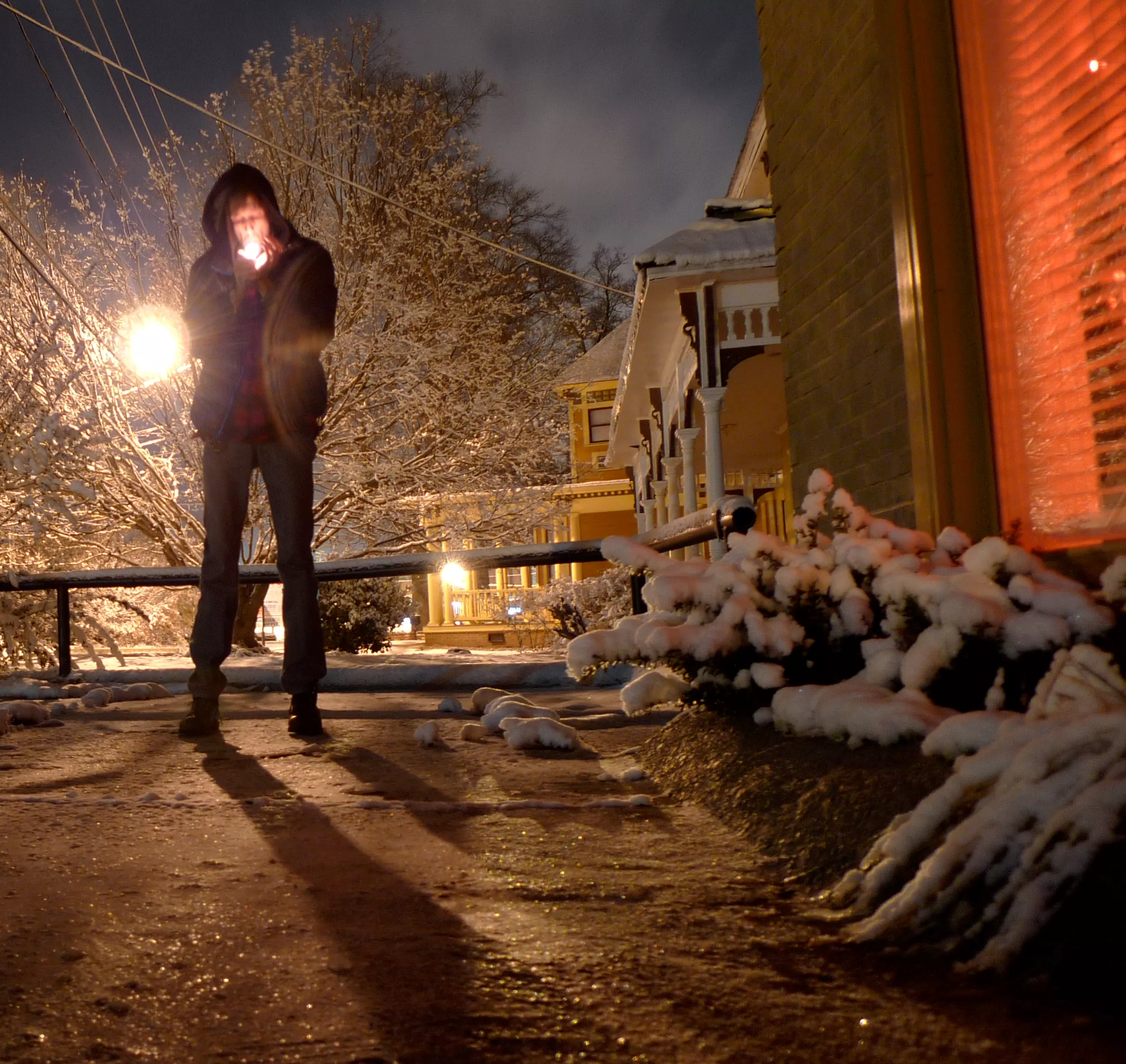 Atlas Sound skänker jullåt