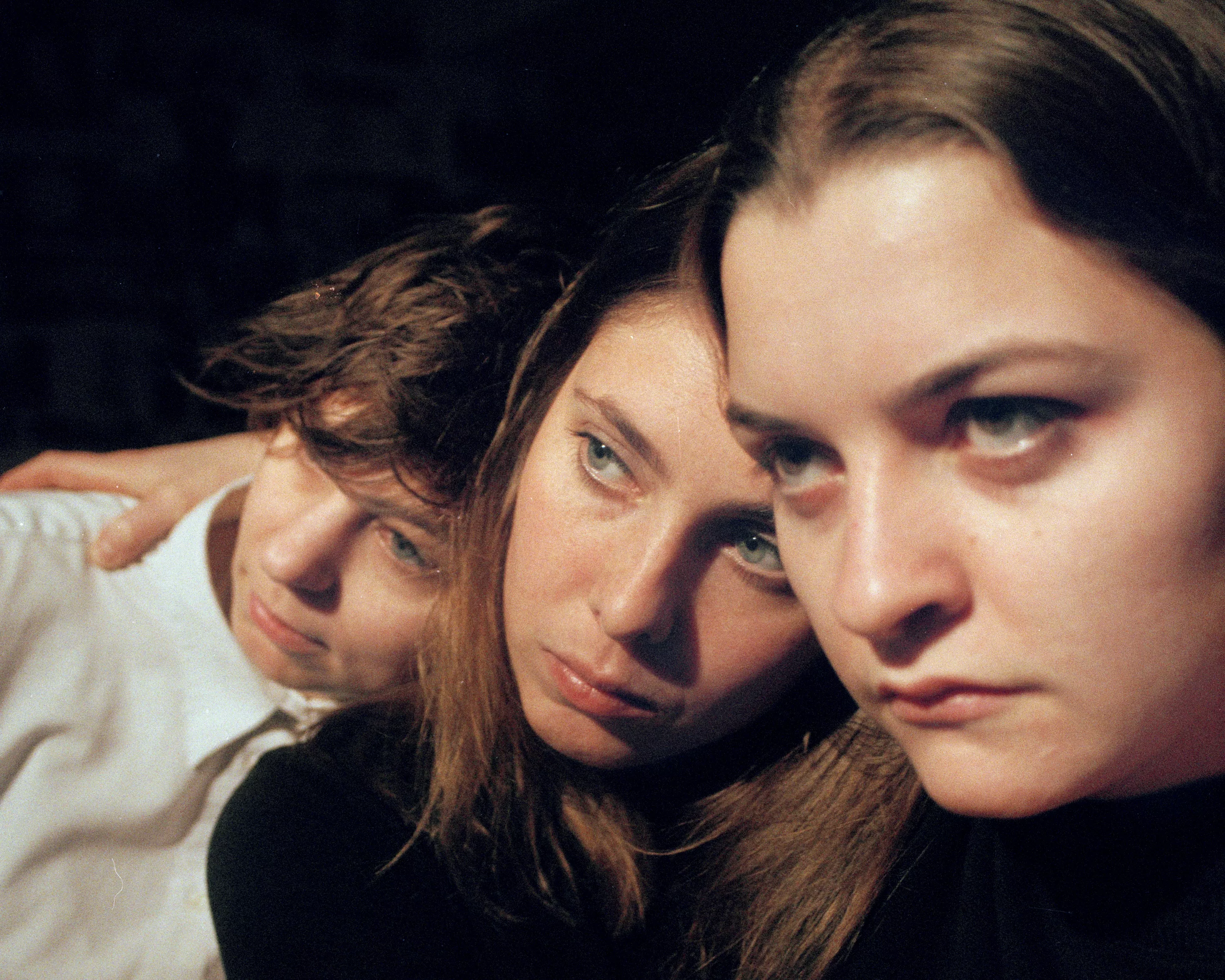 VIDEO: Intens livesession med seksstjernede Baby In Vain