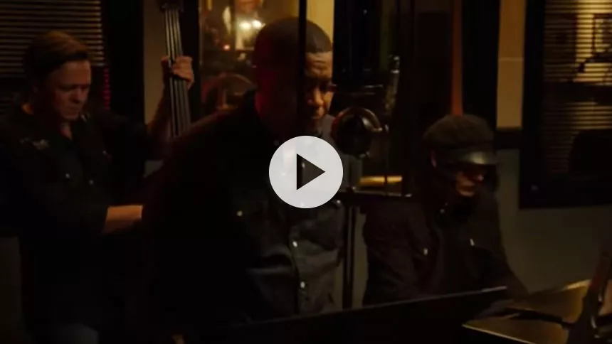 Se Nas og Jack White give et nummer sammen