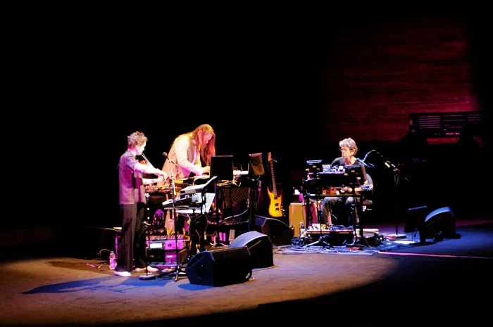 Lou Reed og Laurie Anderson spiller for hunde 