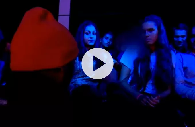 Se Wafande skælde Voice Junior-publikummer ud