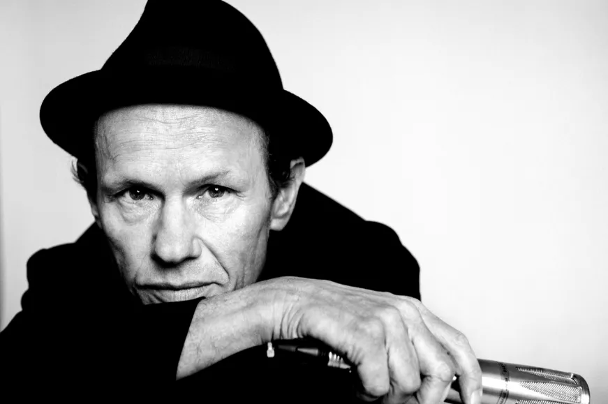 Bo Kasper brillerer med modent nyt