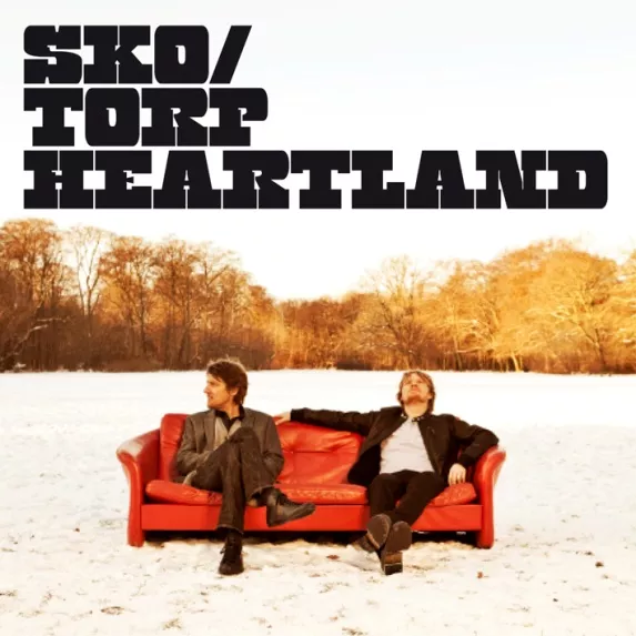 Sko/Torp bryder stilheden