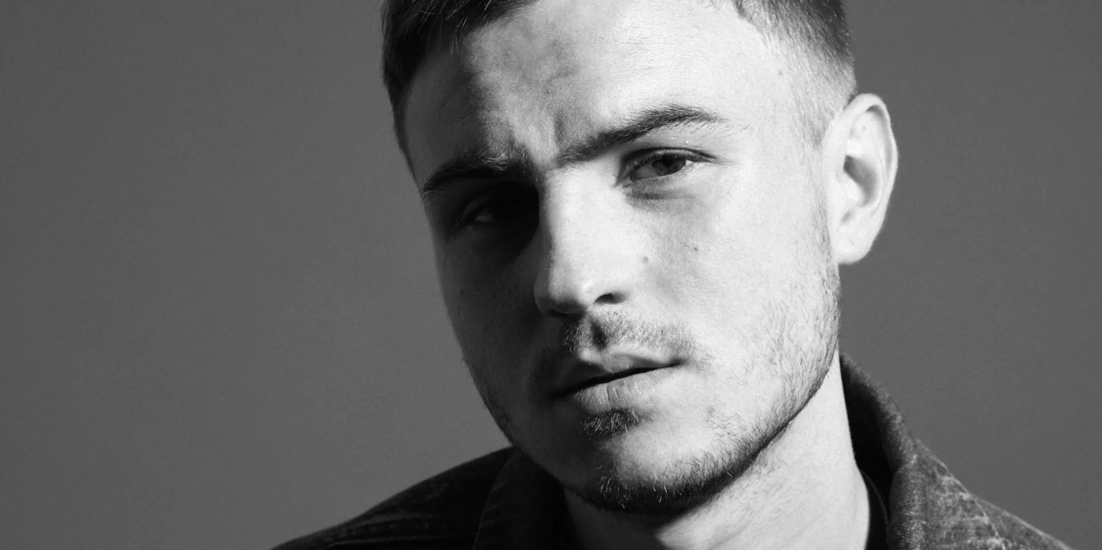 Julias Moon-forsanger står ikke stærkt som solist