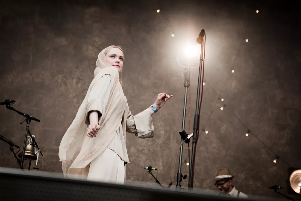 Ane Brun bjuder på en rörande, poetisk upplevelse