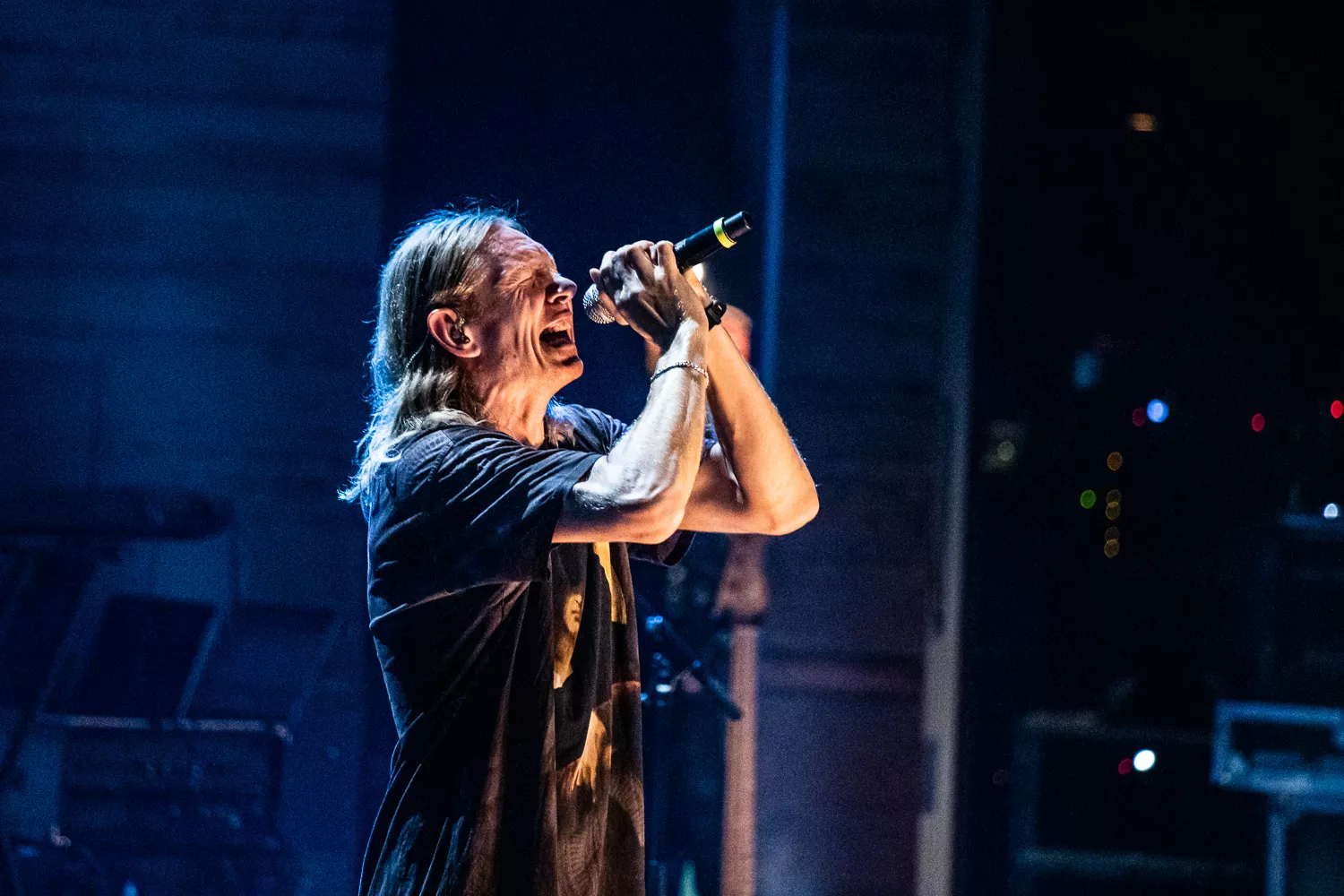 When Saints Go Machine udskyder turné