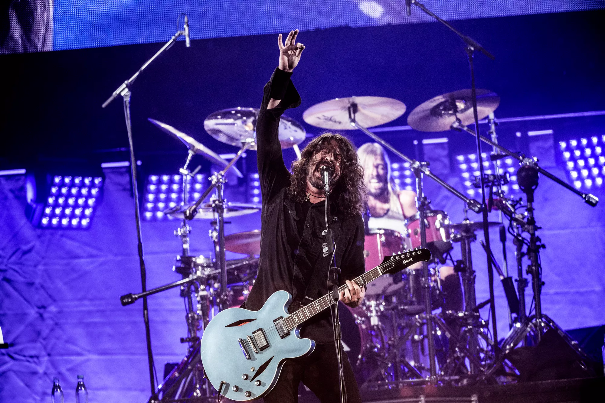 8-åring bjöds upp av Foo Fighters – vägrade lämna scenen