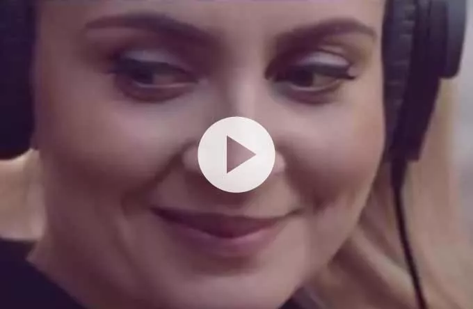 Video: Se Eivør fortælle om sit nye, femstjernede album