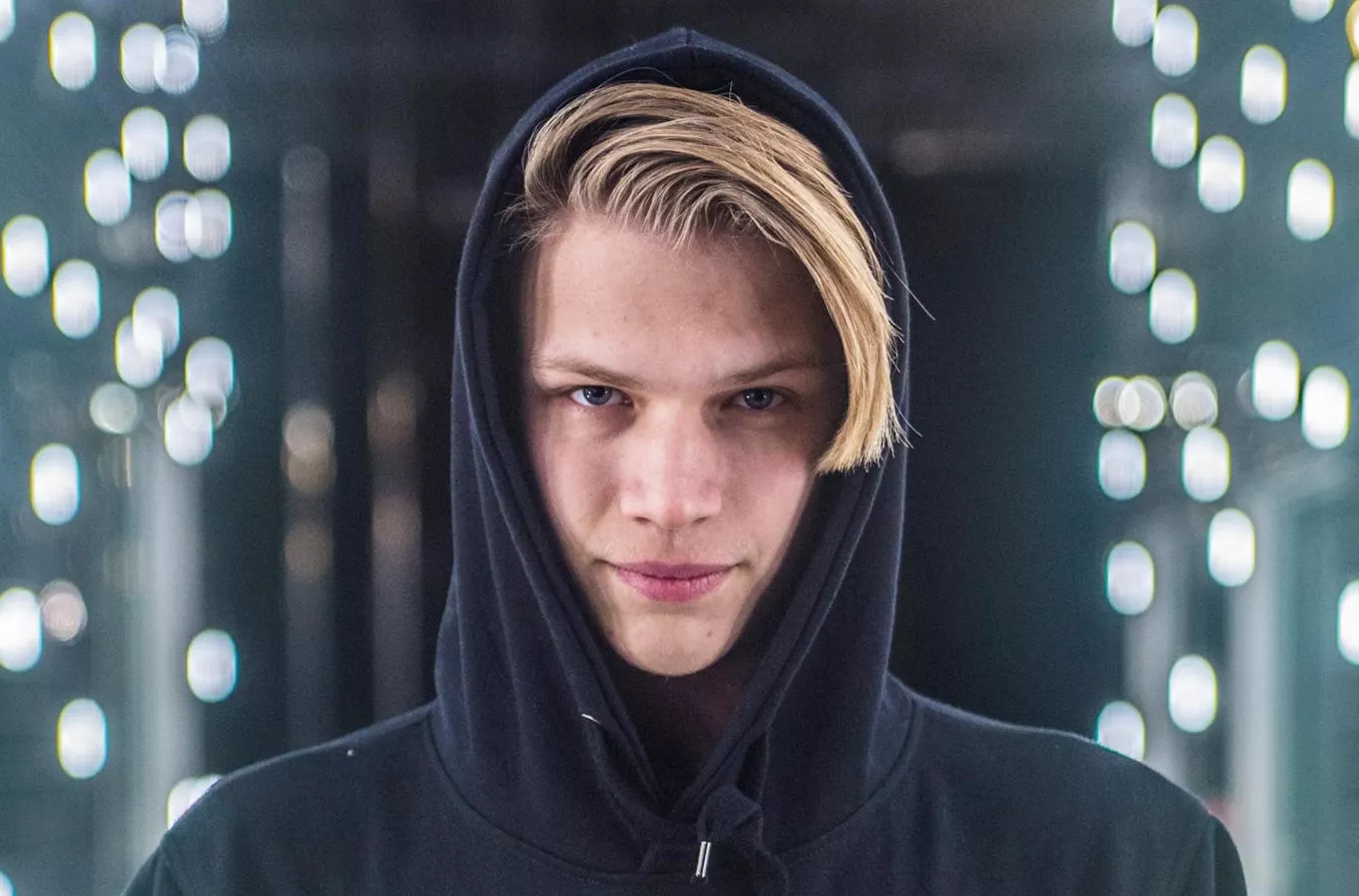 Dansk popstjerne afslører: Jeg synger ikke mine egne sange