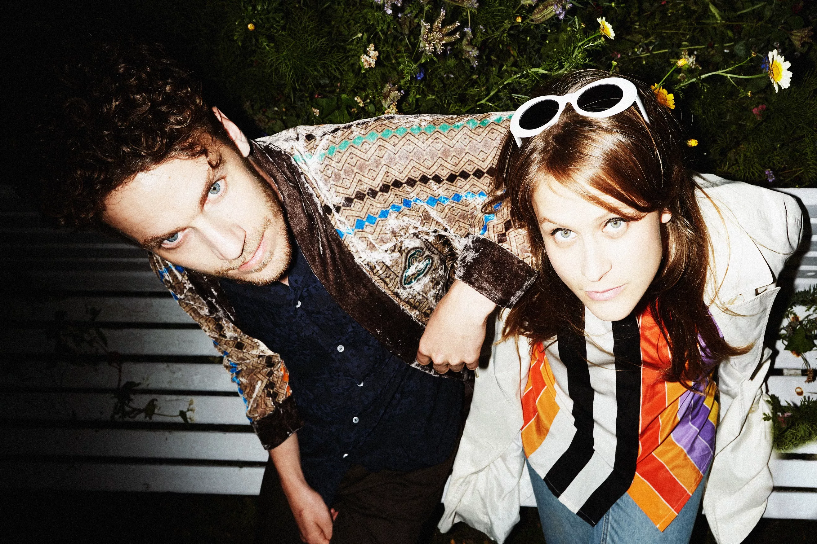 Shy Shy Shy og de unge, smukke mennesker