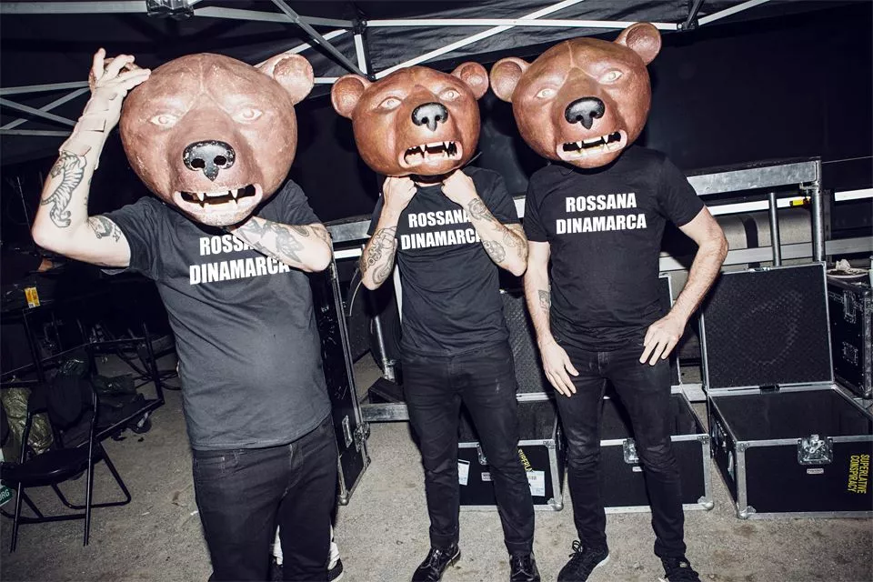 Så hyllar Teddybears Rossana Dinamarca