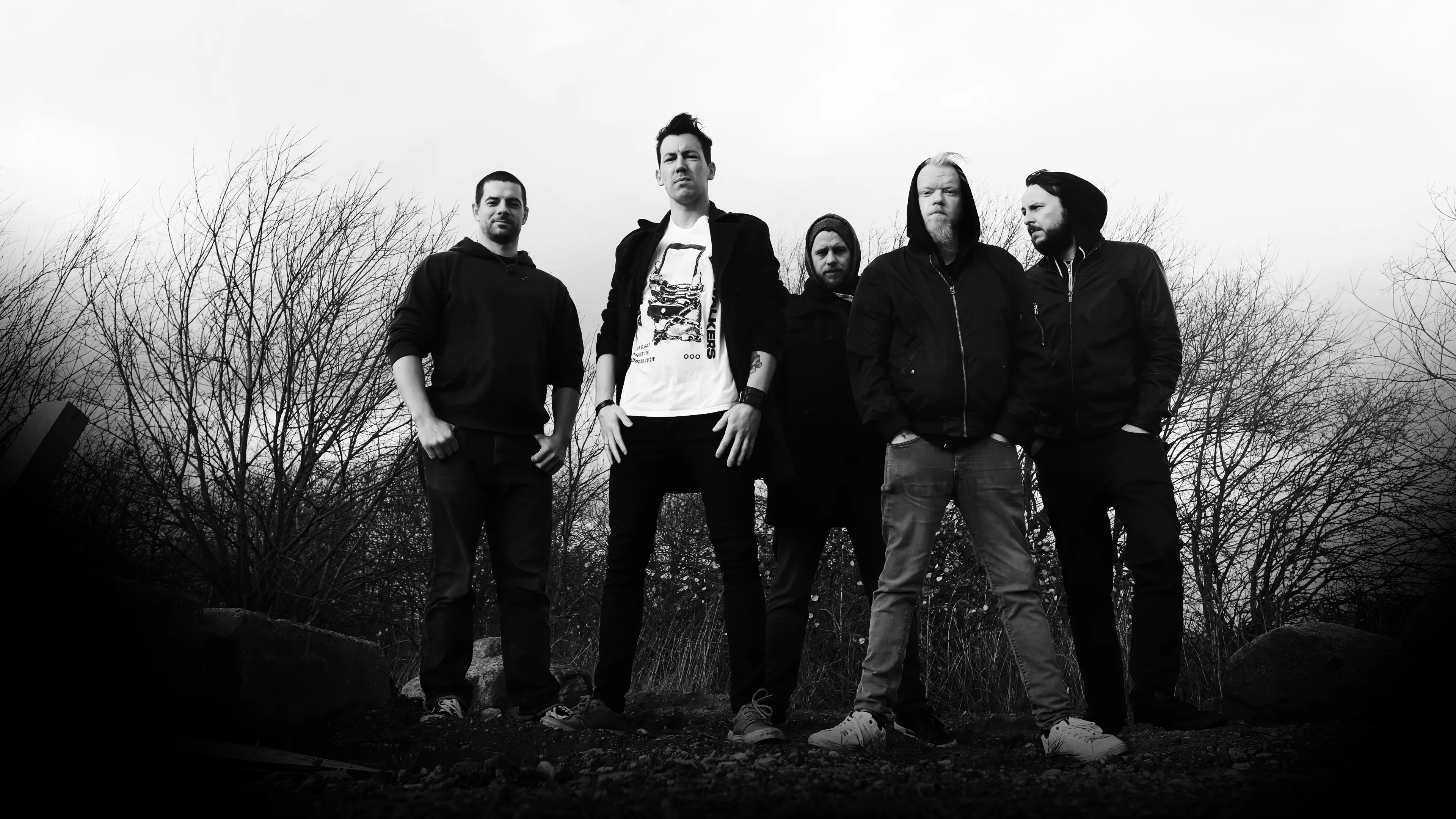 ANMELDELSE: Omringet af godhjertede metalånder