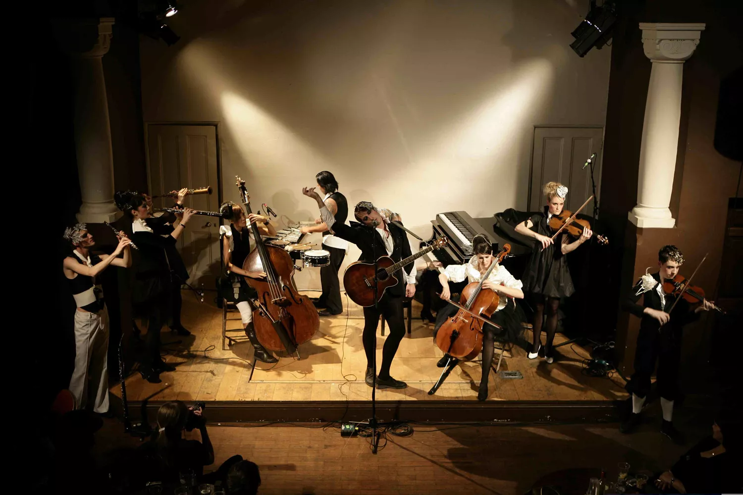 The Irrepressibles laver teatermusik