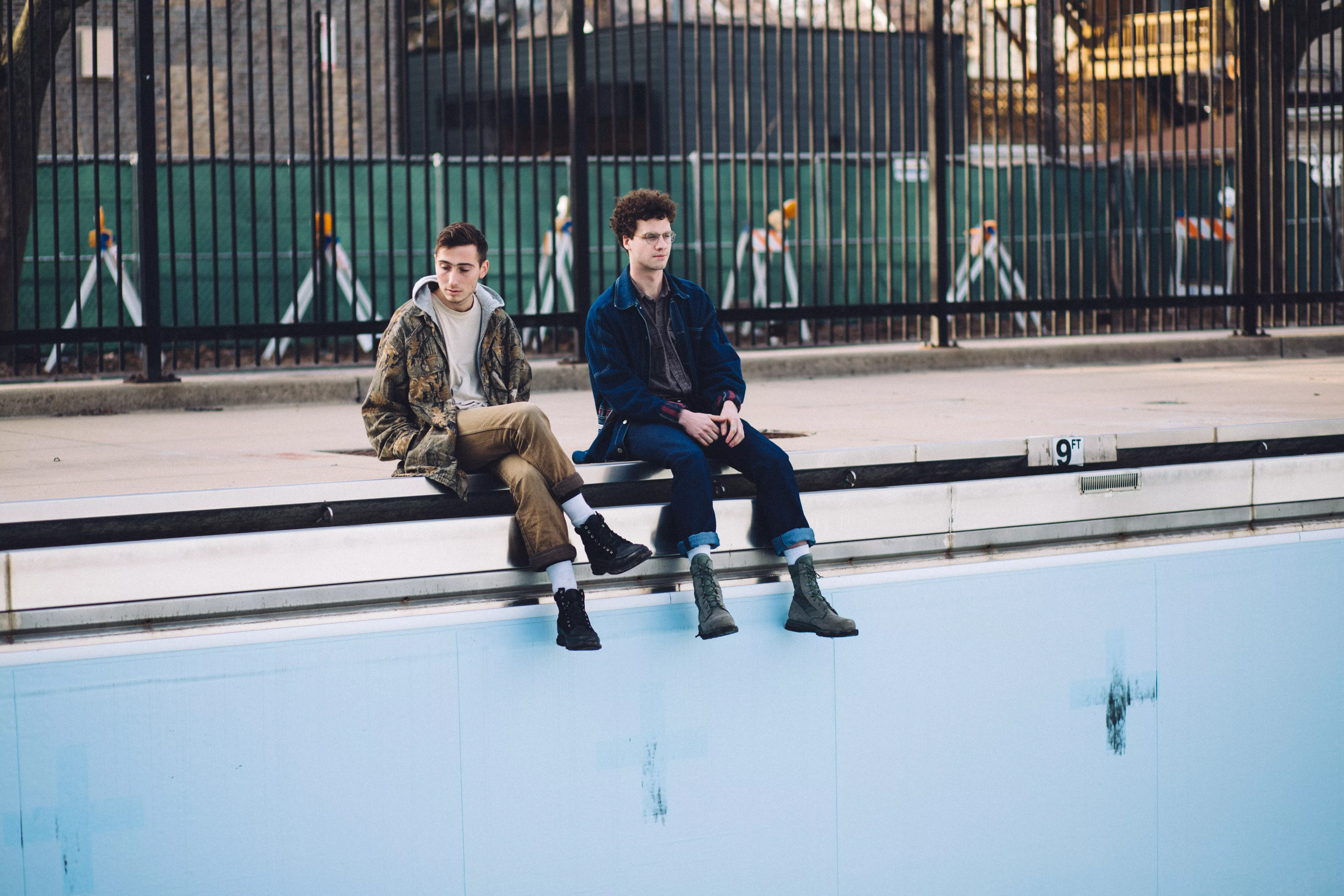 Whitney og Julia Jacklin til Bergenfest