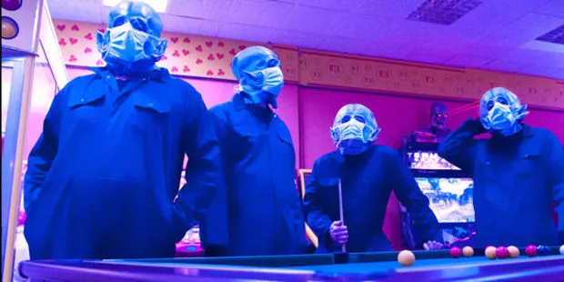 Förhandslyssna: Clinic - Free Reign