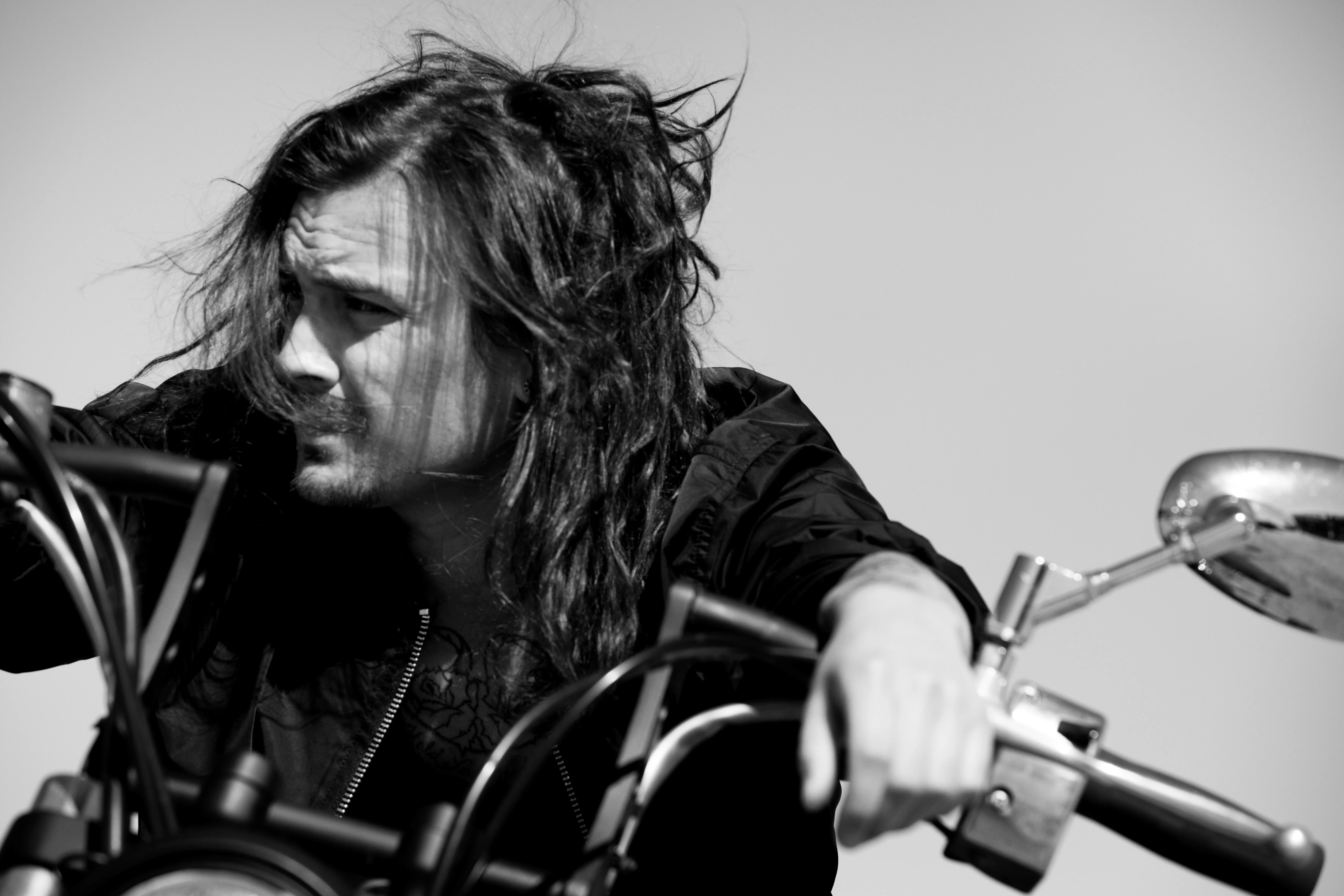 "Lite kryptiskt svarar jag The National"