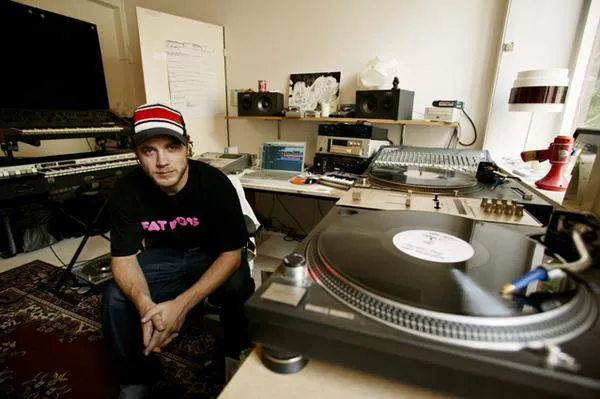 New Folder, Tue Track og Opiate i samme båd