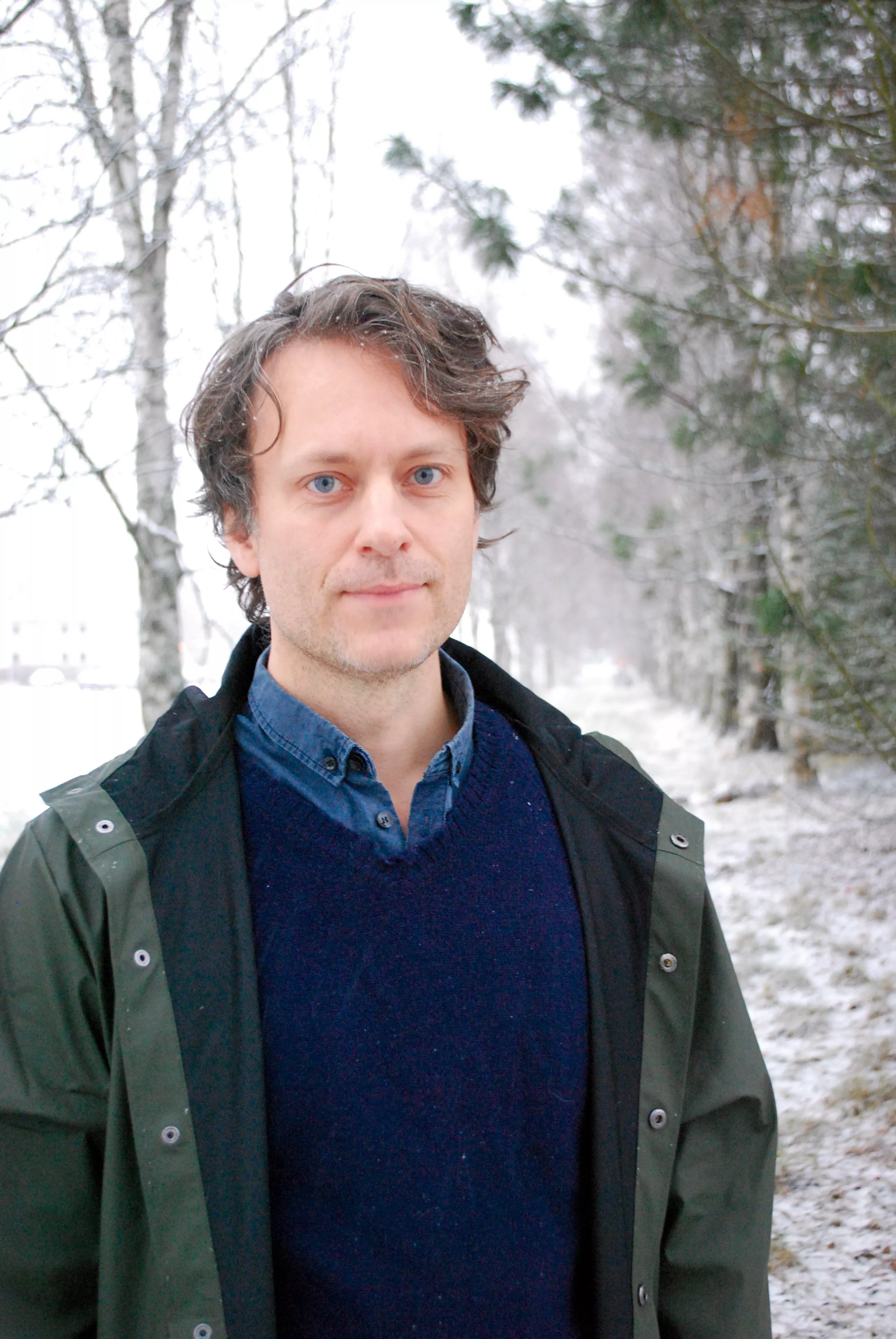 LUCKA 1: Algesten (Jakob från Isolation Years) delar ut klappen "Holding On"