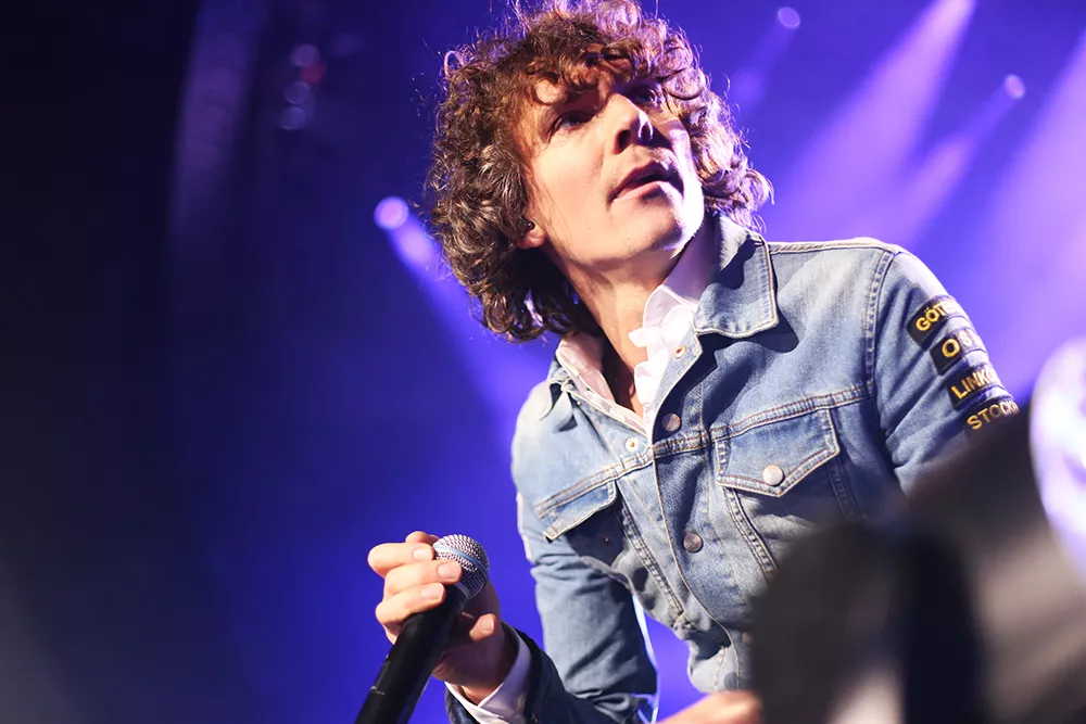 Håkan Hellström ger fler spelningar