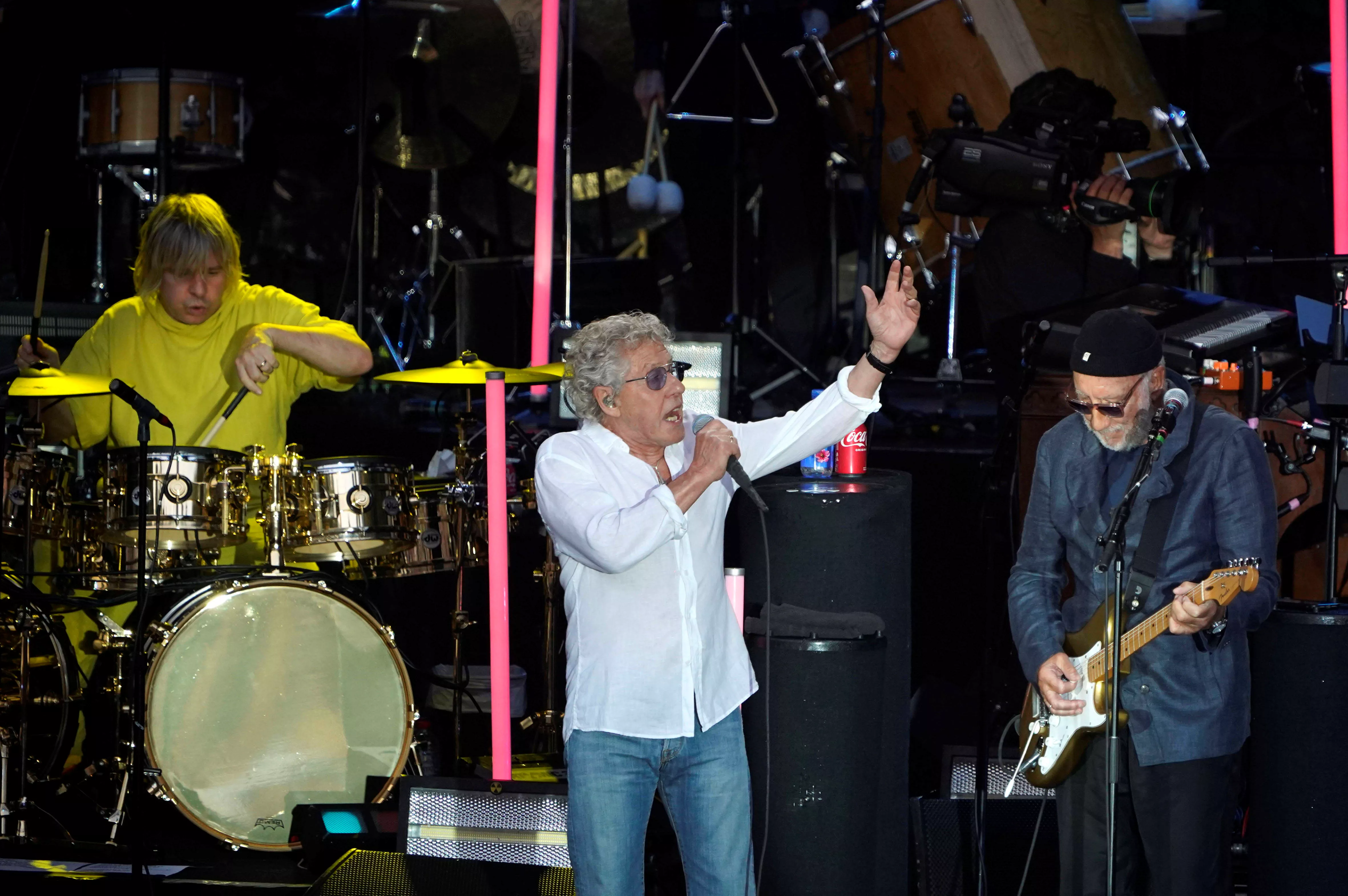 Rocktitaner med overflødig staffage