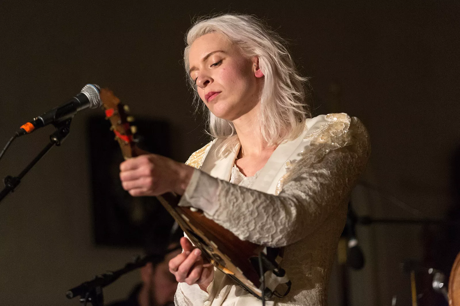 Thea Hjelmeland: St. Edmunds kirke, by:Larm