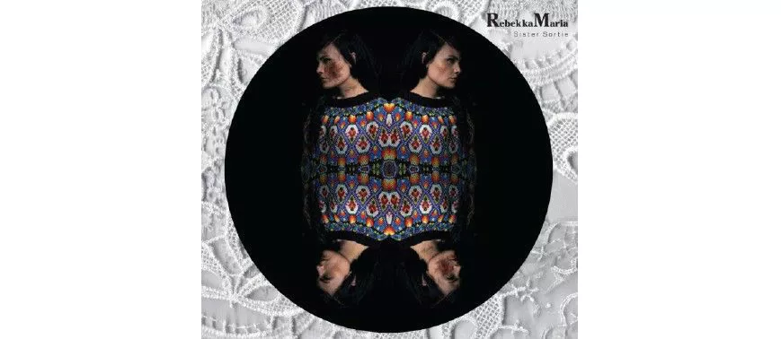 Undercover: RebekkaMaria – Sister Sortie