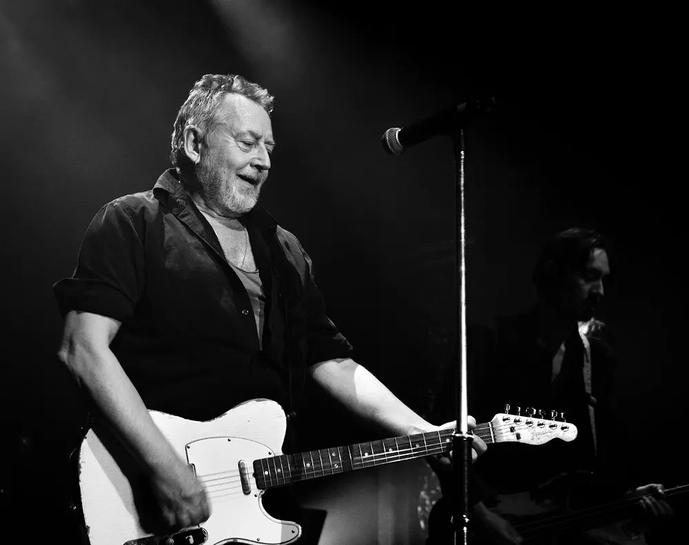 Ulf Lundell: Debaser Medis