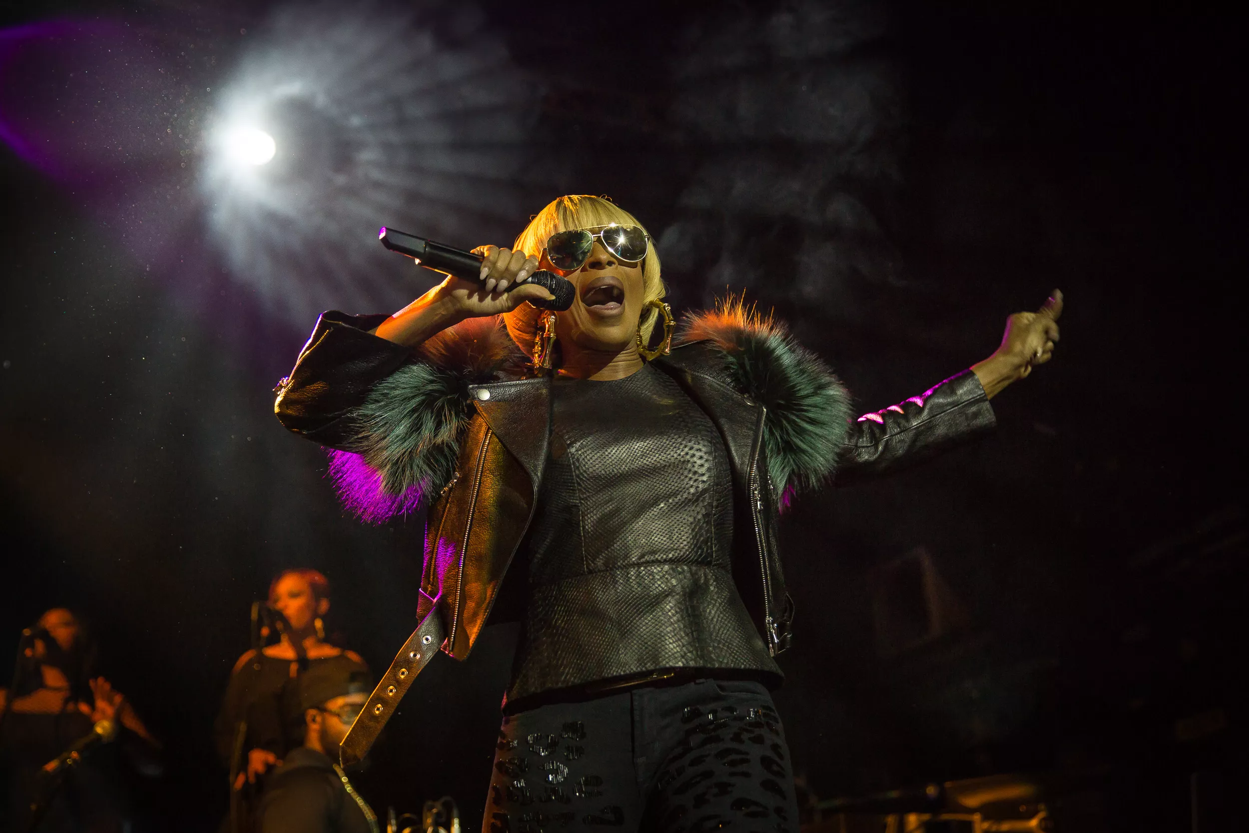 Følelsesladd artisteri fra dronningen og kongen av r&b