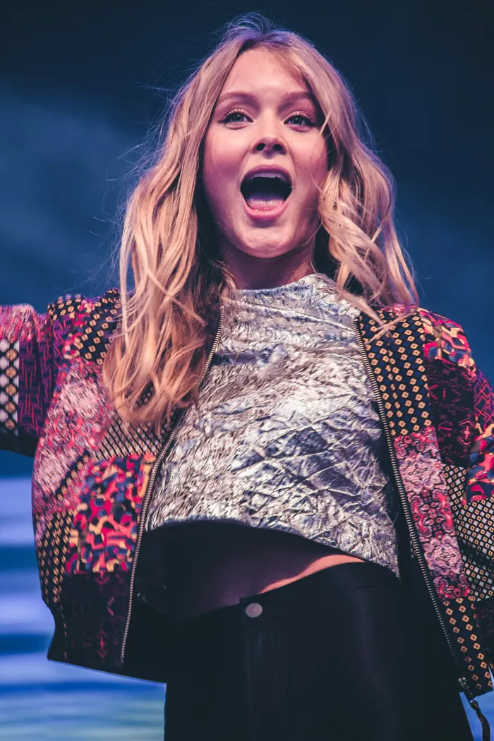 Zara Larsson: ''Jag tror Blondinbella är ett konstprojekt''