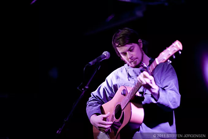 Rasmus Walter offentliggør supportbands