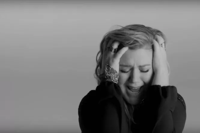 Kelly Clarkson: Dr. Luke lyver meget